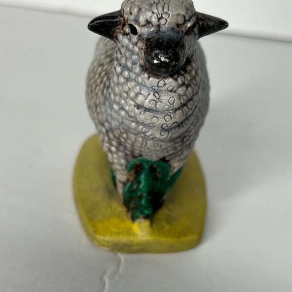 Vintage Hand Painted Byron Molds 1973 Ceramic Sheep In The Pasture Figurine - Picture 5 of 10